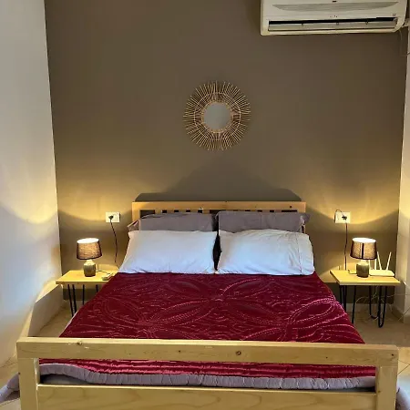 Lungomare Con Garage Privato 2 דירה Vlorë