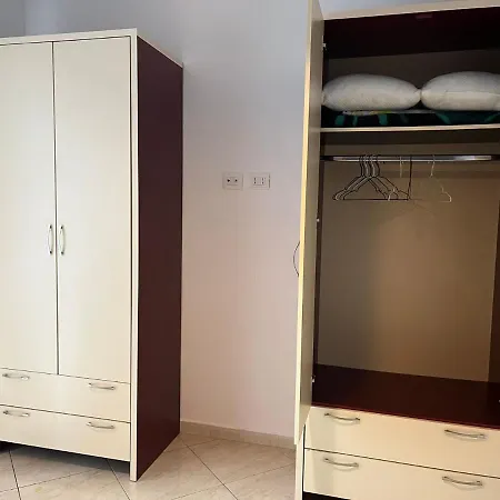 Lungomare Con Garage Privato 2 Vlore